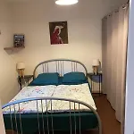 Appartement De Plain-Pied Avec Jardin